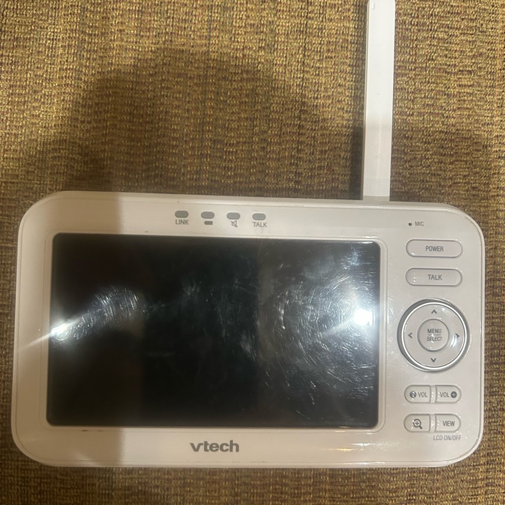 VTech Baby Monitor with Camera - Picture 6 of 6